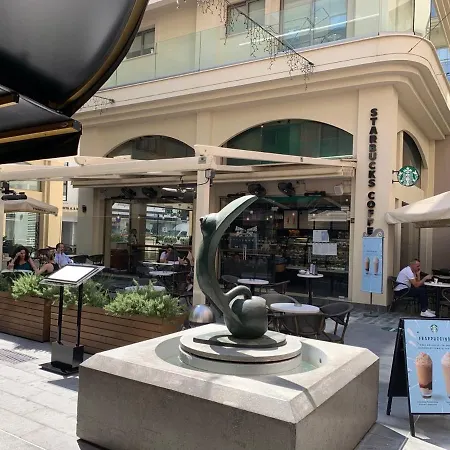 1 Bedroom Flat Near Finikoudes * 라르나카