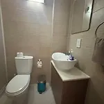 Apartamento 1 Bedroom Flat Near Finikoudes Lárnaca