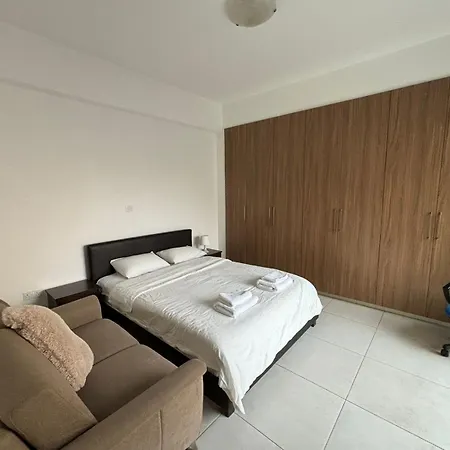 Large Next To The 公寓