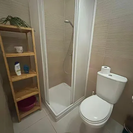 1 Bedroom Flat Near Finikoudes Apartman